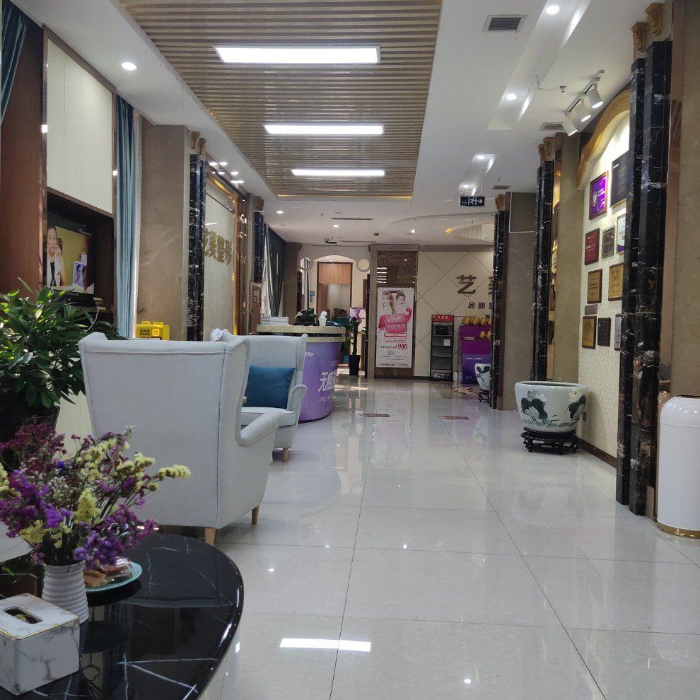 ҽ